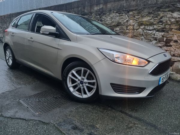 Ford Focus Hatchback, Diesel, 2015, Silver