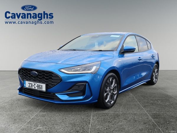 Ford Focus Hatchback, Petrol, 2023, Blue