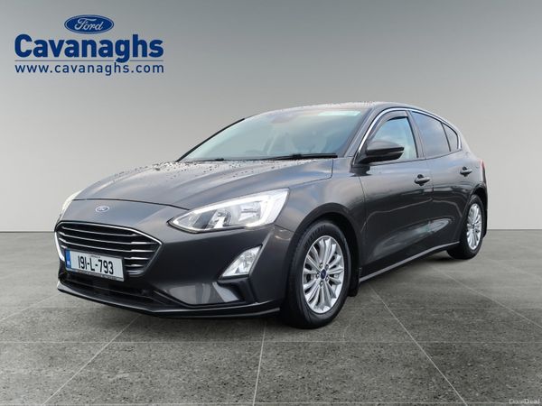 Ford Focus Hatchback, Diesel, 2019, Grey