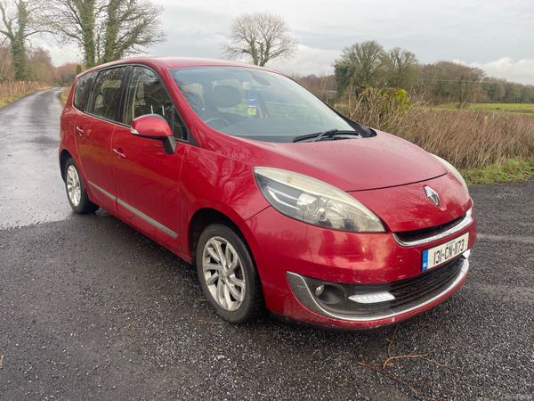 Renault Grand Scenic MPV, Diesel, 2013, Red