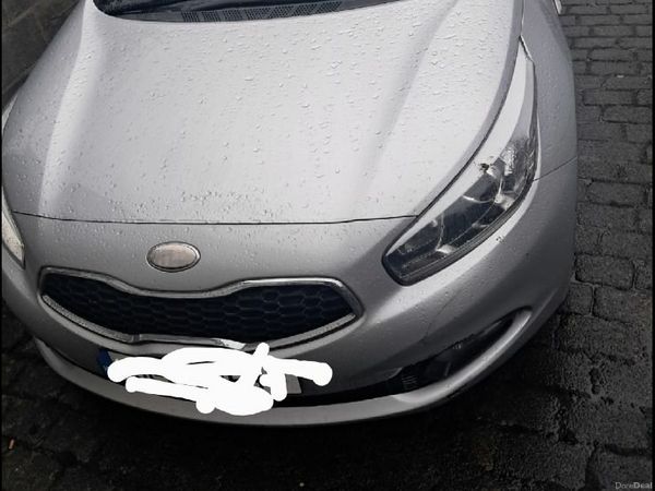 Kia Ceed Hatchback, Diesel, 2013, Silver