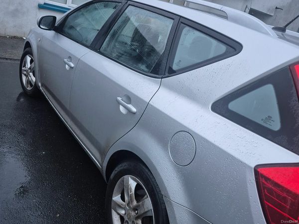 Kia Ceed Estate, Diesel, 2012, Silver