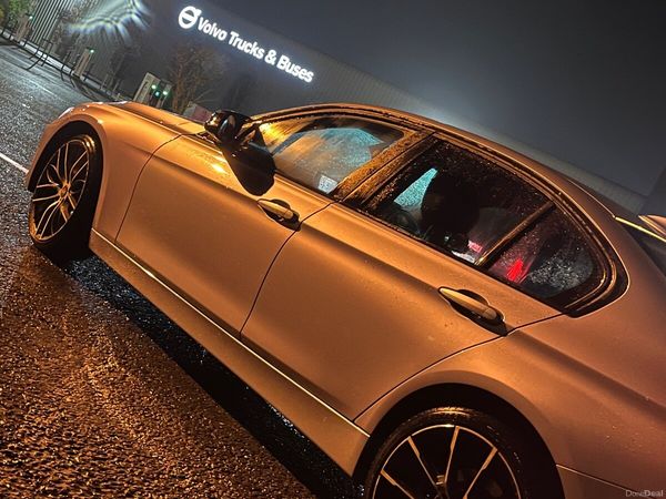 BMW 3-Series Saloon, Diesel, 2013, Blue