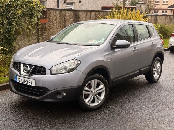 Nissan Qashqai Hatchback, Diesel, 2012, Grey