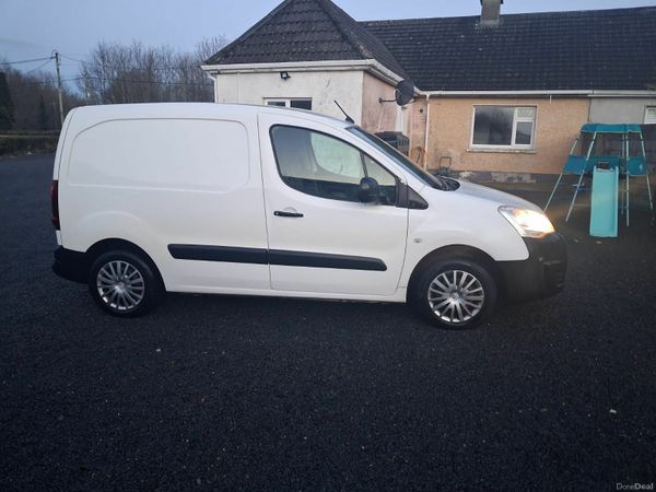 Citroen Berlingo MPV, Diesel, 2018, White