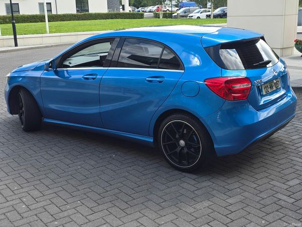 Mercedes-Benz A-Class Hatchback, Diesel, 2013, Blue
