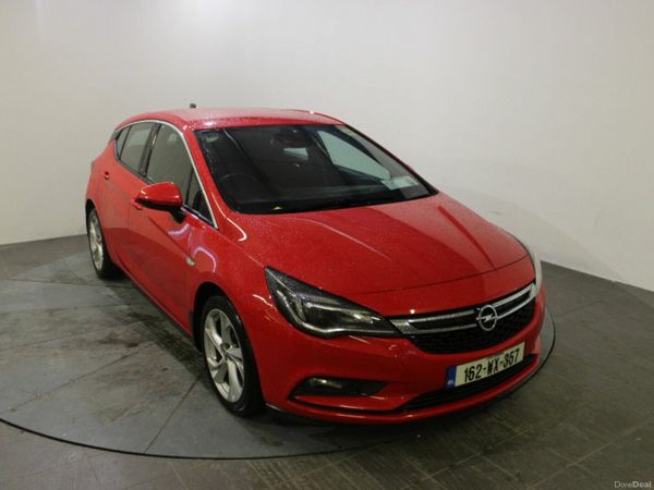 Opel Astra Hatchback, Diesel, 2016, Red
