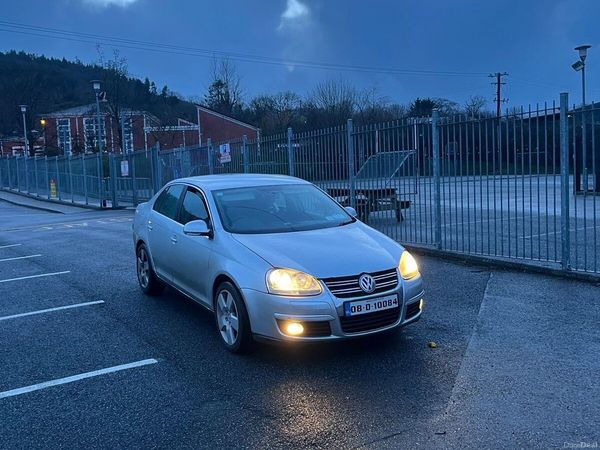 Volkswagen Jetta Saloon, Diesel, 2008, Silver