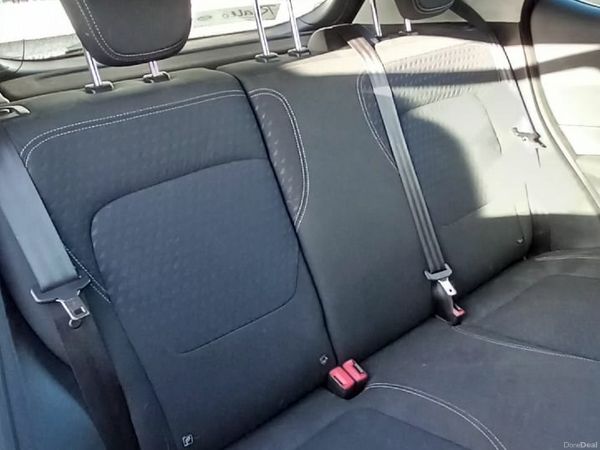 Ford Fiesta Hatchback, Petrol, 2018, Blue