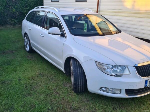 Skoda Superb Estate, Diesel, 2013, White