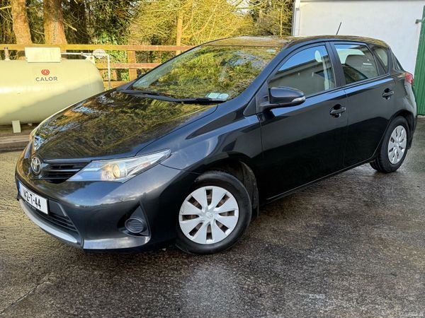 Toyota Auris MPV, Petrol, 2014, Black