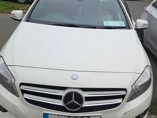 Mercedes-Benz A-Class Hatchback, Diesel, 2014, White