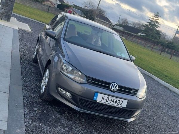 Volkswagen Polo Hatchback, Petrol, 2011, Grey