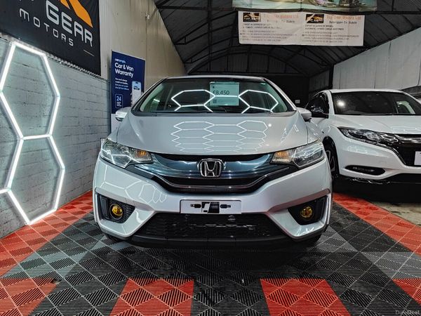 Honda Fit Hatchback, Petrol Hybrid, 2014, Silver