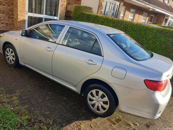 Toyota Corolla Saloon, Diesel, 2008, Silver