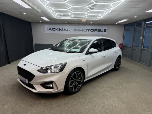 Ford Focus Hatchback, Diesel, 2020, White