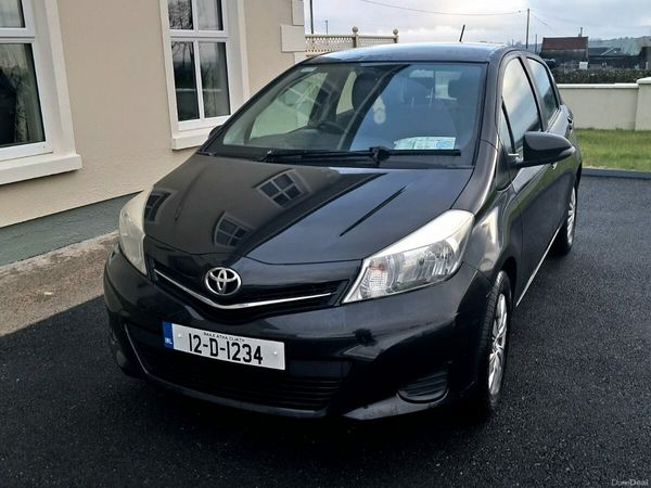 Toyota Yaris Hatchback, Petrol, 2012, Black