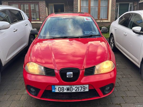 SEAT Ibiza Hatchback, Petrol, 2008, Red