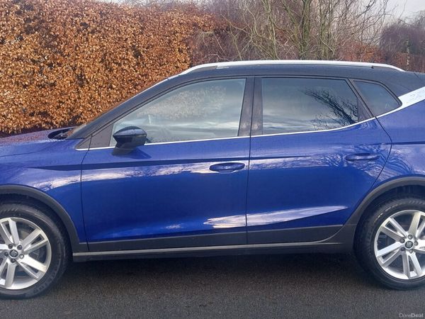 SEAT Arona SUV, Diesel, 2019, Blue