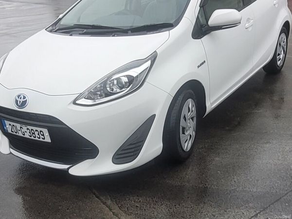 Toyota Aqua Hatchback, Petrol Hybrid, 2020, White