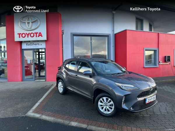 Toyota Yaris Cross Hatchback, Petrol Hybrid, 2022, Grey