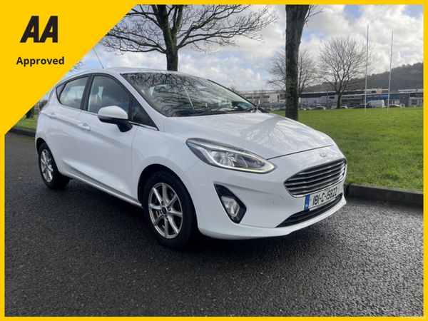 Ford Fiesta Hatchback, Petrol, 2018, White