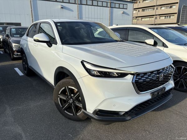 Honda Vezel SUV, Petrol Hybrid, 2022, White