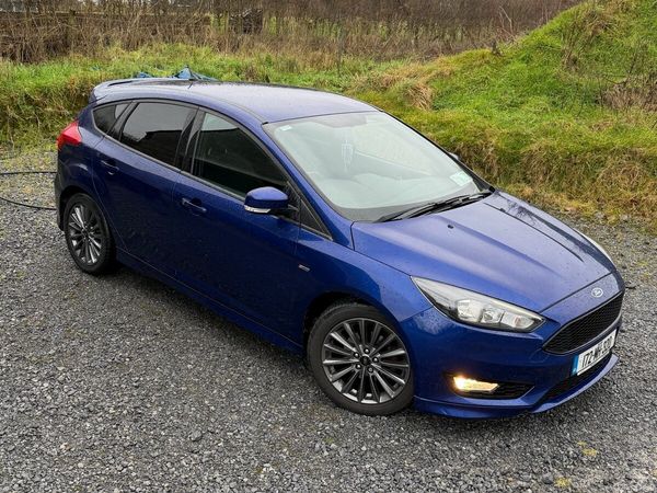 Ford Focus Hatchback, Petrol, 2017, Blue