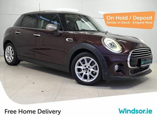Mini Cooper Hatchback, Petrol, 2018, Red