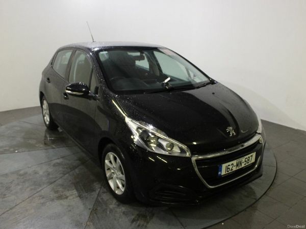 Peugeot 208 Hatchback, Petrol, 2016, Black
