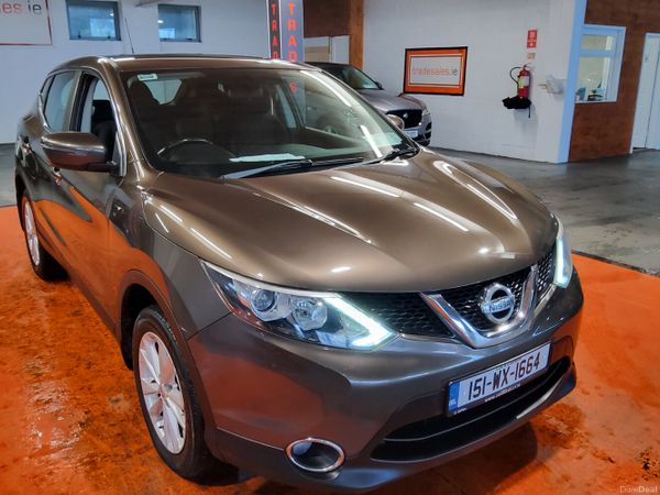 Nissan Qashqai Hatchback, Diesel, 2015, Brown