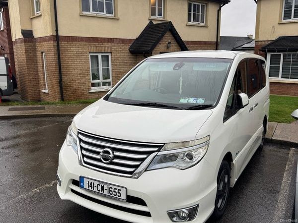 Nissan Serena MPV, Petrol Hybrid, 2014, White