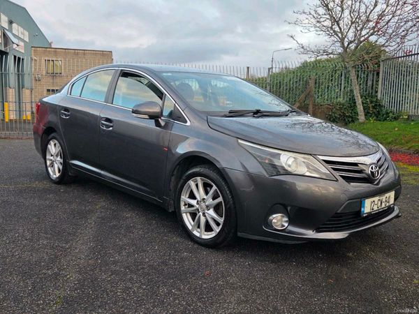 Toyota Avensis Saloon, Diesel, 2012, Grey