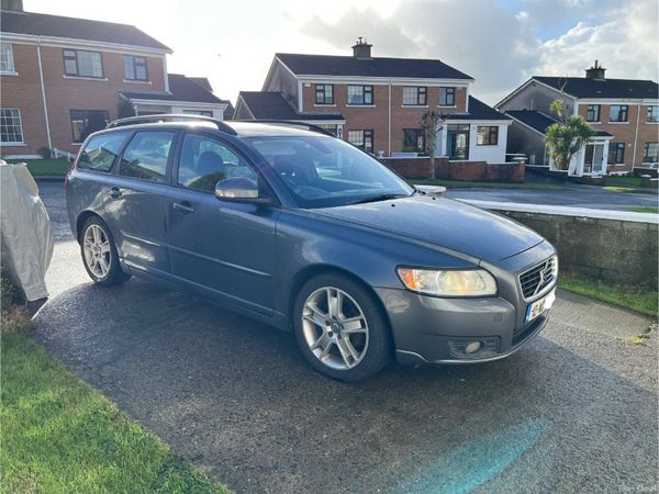 Volvo V50 Estate, Diesel, 2010, Grey