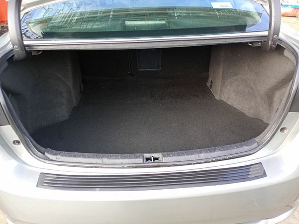 Toyota Avensis Saloon, Diesel, 2015, Grey