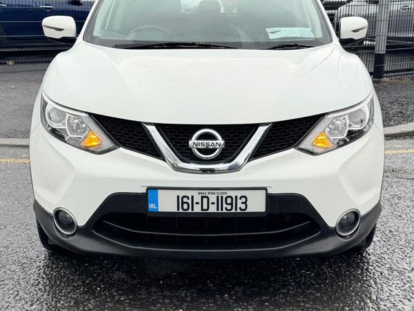 Nissan Qashqai Hatchback, Petrol, 2016, White