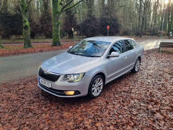 Skoda Superb Saloon, Diesel, 2014, Silver