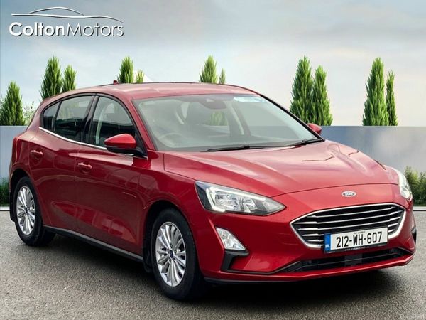 Ford Focus Hatchback, Diesel, 2021, Red