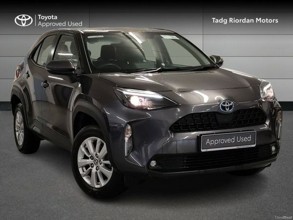 Toyota Yaris Cross Hatchback, Petrol Hybrid, 2023, Grey
