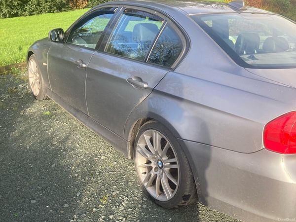BMW 3-Series Saloon, Diesel, 2009, Grey