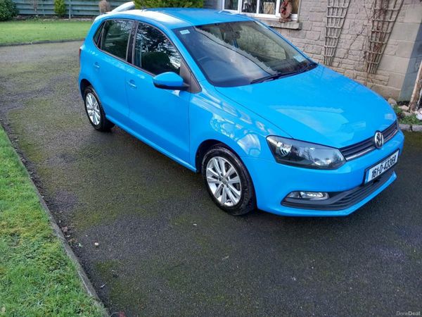 Volkswagen Polo Hatchback, Petrol, 2016, Blue