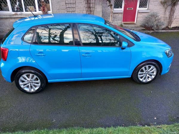 Volkswagen Polo Hatchback, Petrol, 2016, Blue