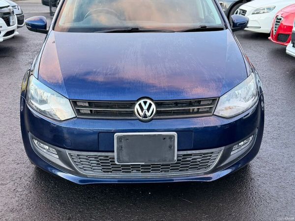 Volkswagen Polo Hatchback, Petrol, 2011, Blue