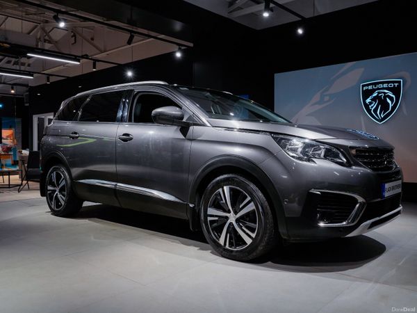 Peugeot 5008 MPV, Diesel, 2019, Grey