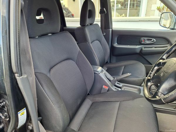 Mitsubishi L200 Crew Cab, Diesel, 2005, Black