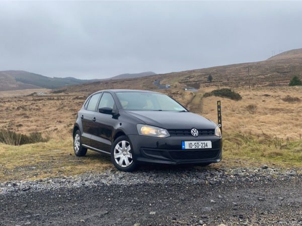 Volkswagen Polo Hatchback, Petrol, 2010, Black