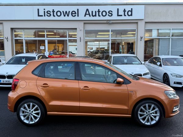 Volkswagen Polo Hatchback, Petrol, 2017, Gold