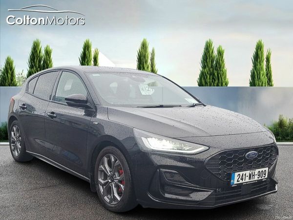 Ford Focus Hatchback, Petrol, 2024, Black
