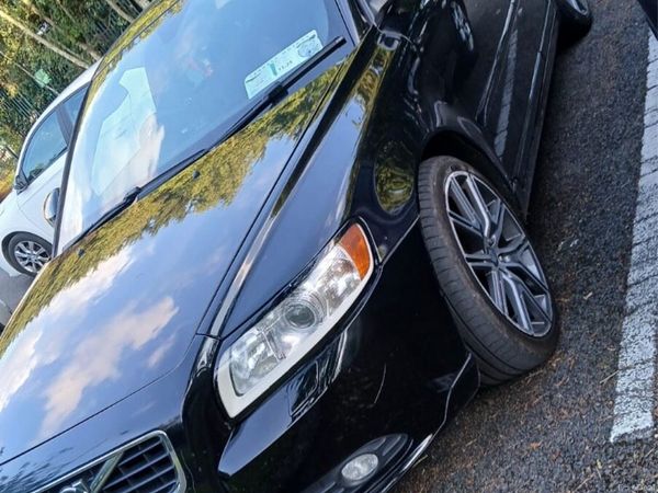 Volvo S40 Saloon, Diesel, 2012, Black