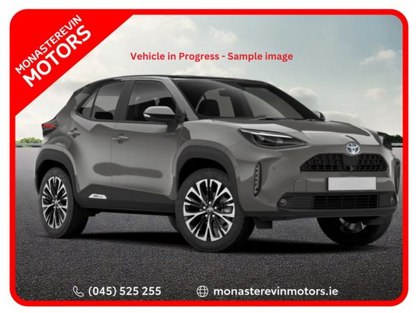 Toyota Yaris Cross Hatchback, Petrol Hybrid, 2024, Grey
